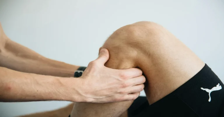 How the Right Exercises Can Eliminate Knee Pain Naturally